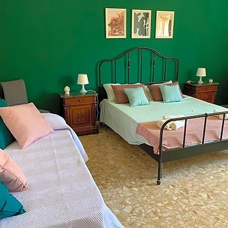 Fiorisol Bed and Breakfast Αουγκούστα